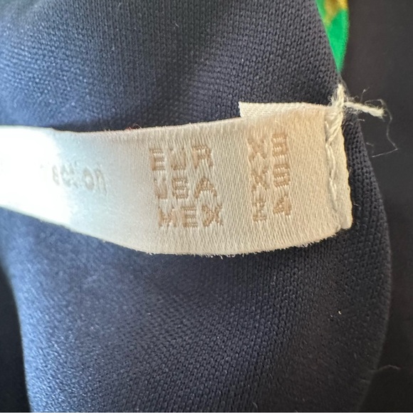 Zara Womens Shorts Romper XS Green Floral Heart Open Back Tie Ruffled Flowy - Picture 10 of 13